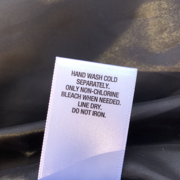 Roz & Ali Black Lace Puffy Vest - Picture 6 of 7